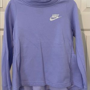 Girls Nike Lavender Top With Banded Back and Flounced Bottom, Size Medium